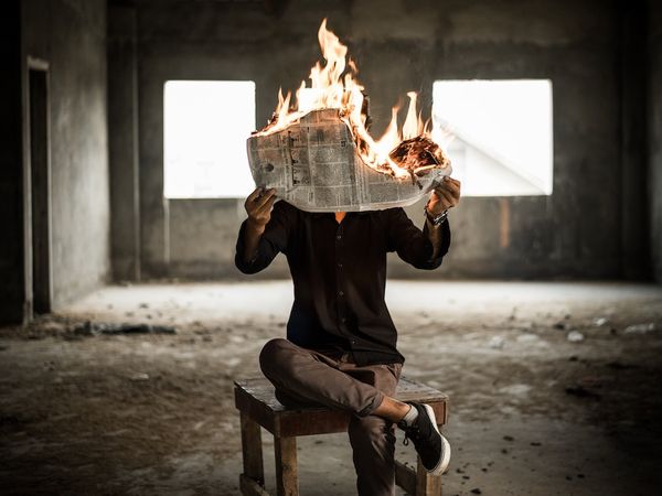 رها از اخبار